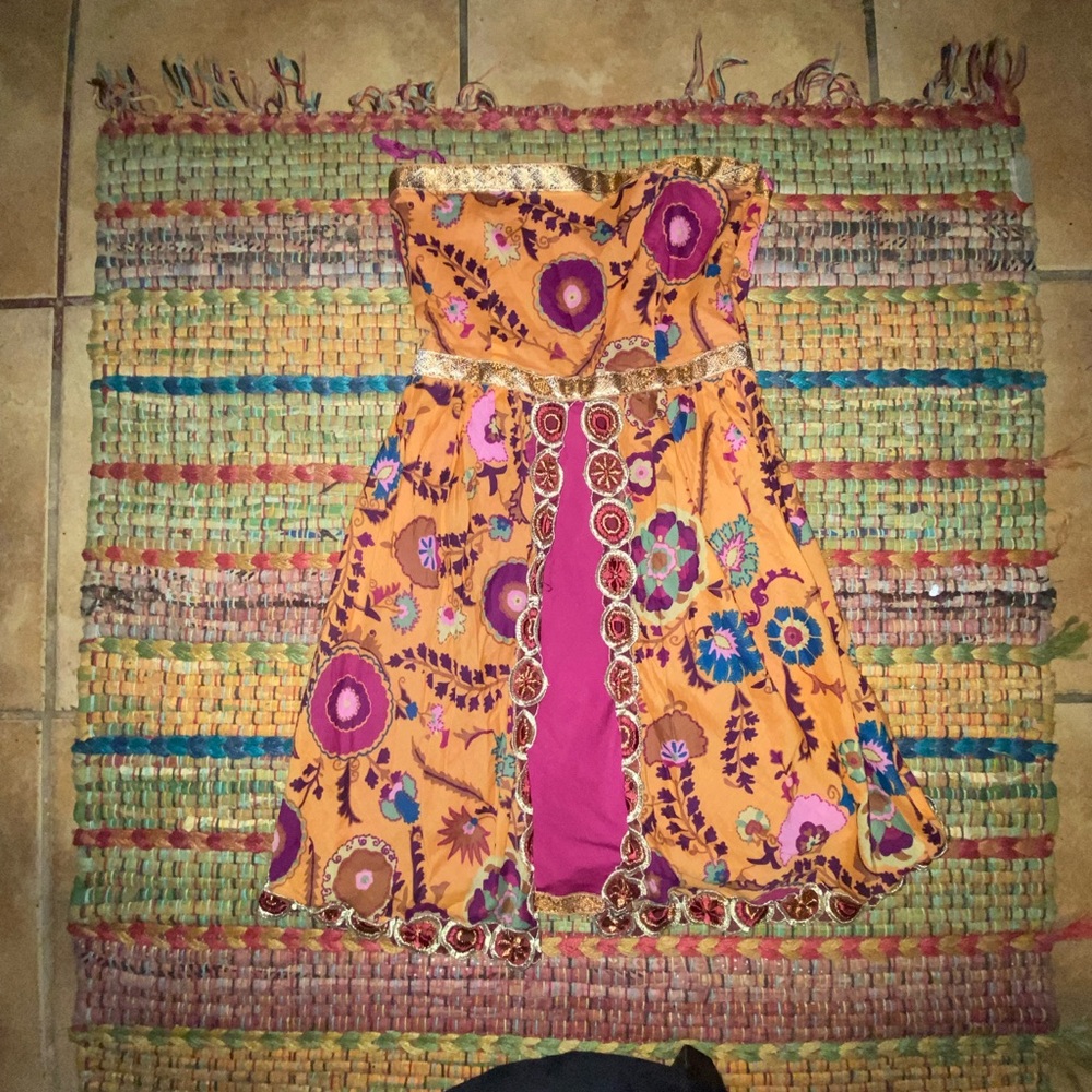 Orange floral and metallic Cynthia Steffe dress size 6